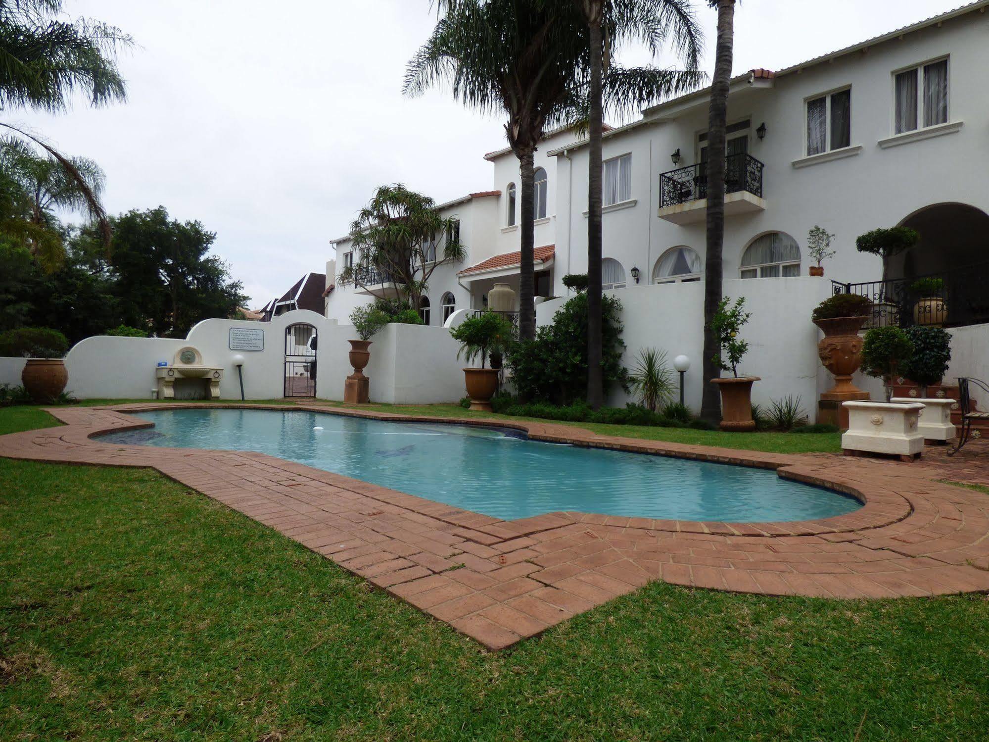 Capital House Boutique Hotel Pretoria Exterior photo