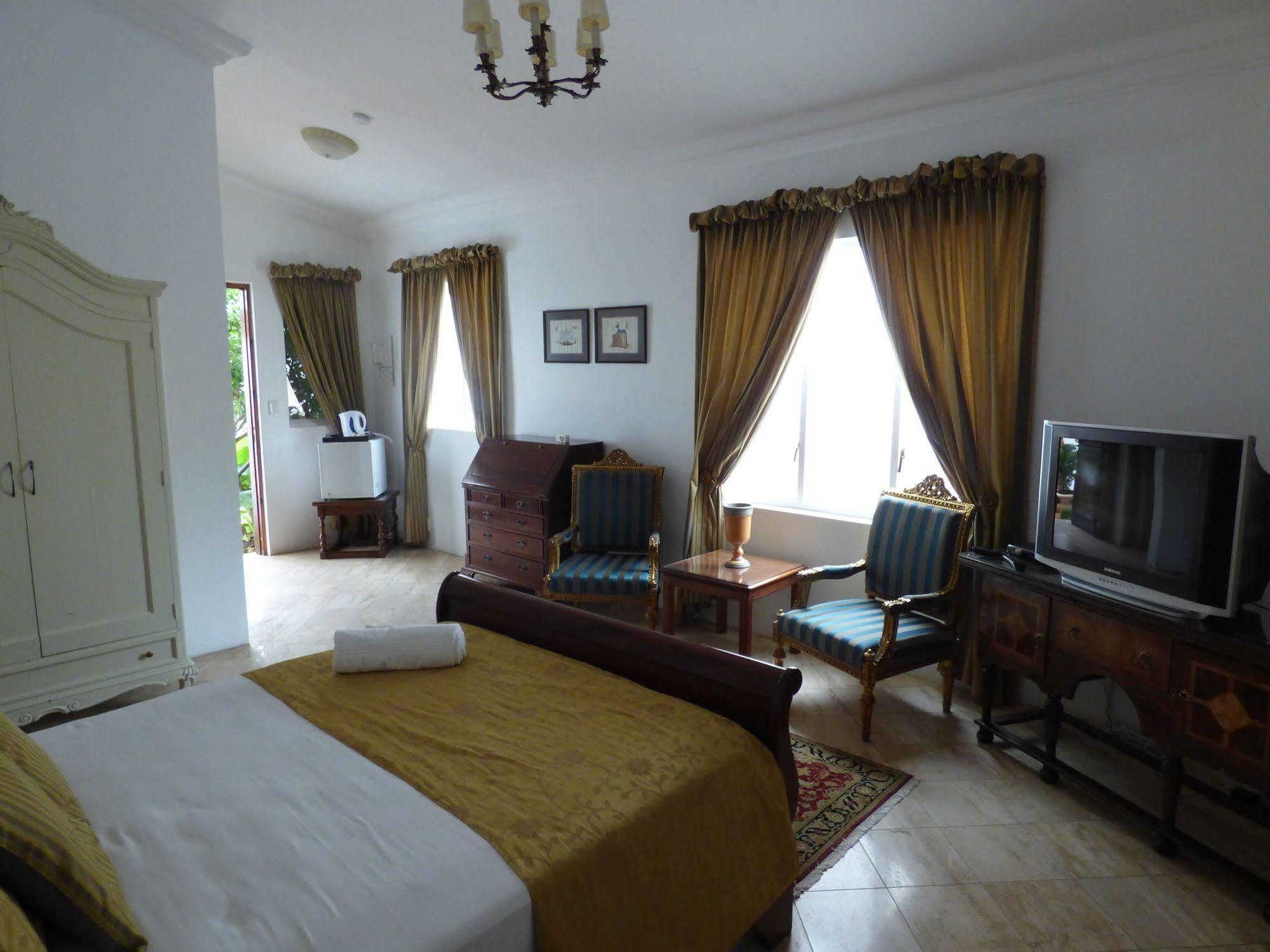 Capital House Boutique Hotel Pretoria Exterior photo